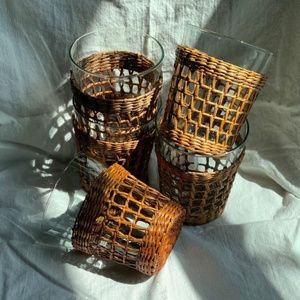 glass cups w/weaved cup holders